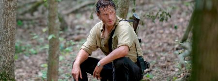 As spoiler-free a picture as I could find...